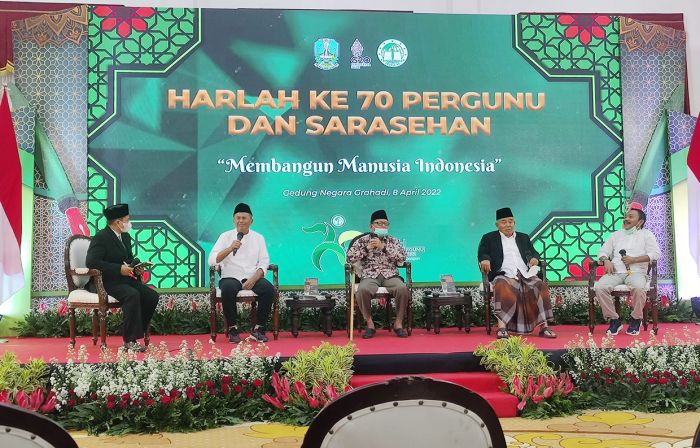 Merangkap Guru dan Entrepreneur, KH Asep Saifuddin Chalim Kiai Langka