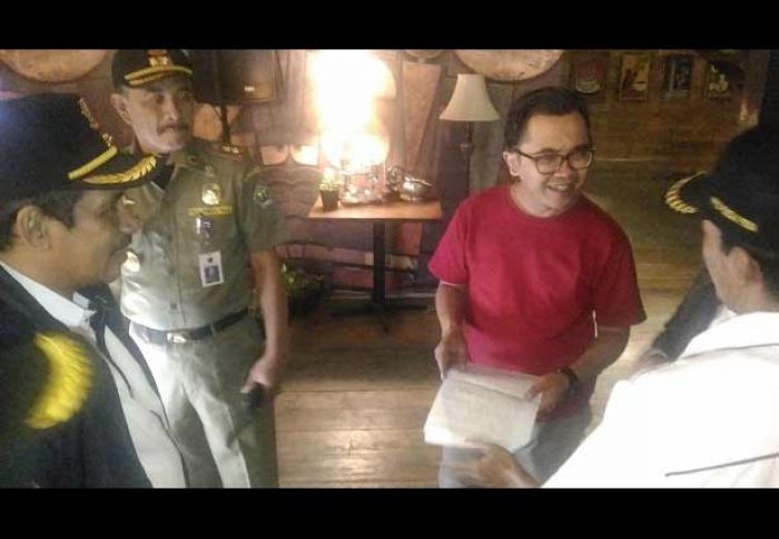 Tim Gabungan Tegur Dua Cafe dan Satu Tempat Pijat di Kota Malang 