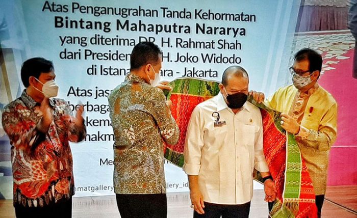 Raih Tanda Kehormatan, Rahmat Shah: Terima Kasih Ketua DPD RI Raih Tanda Kehormatan, Rahmat Shah: Terima Kasih Ketua DPD RI
