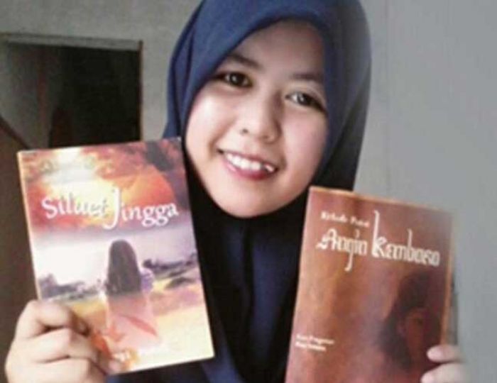 Seniman Universitas Wijaya Kusuma asal Jombang Sukses Jadi Penerbit Seniman Universitas Wijaya Kusuma asal Jombang Sukses Jadi Penerbit