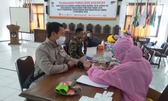 Pastikan Kesehatan Penyelenggara, KPU Tuban Rapid Test Badan Ad Hoc Pastikan Kesehatan Penyelenggara, KPU Tuban Rapid Test Badan Ad Hoc