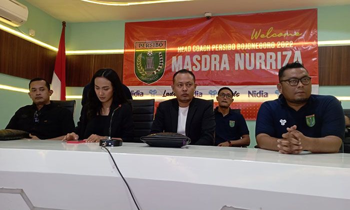 Kenalkan Pelatih Baru, Manajemen Persibo Targetkan Lolos Liga 2 Kenalkan Pelatih Baru, Manajemen Persibo Targetkan Lolos Liga 2