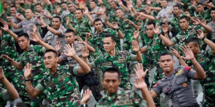 Mengurai Akar Konflik TNI-Polri Mengurai Akar Konflik TNI-Polri