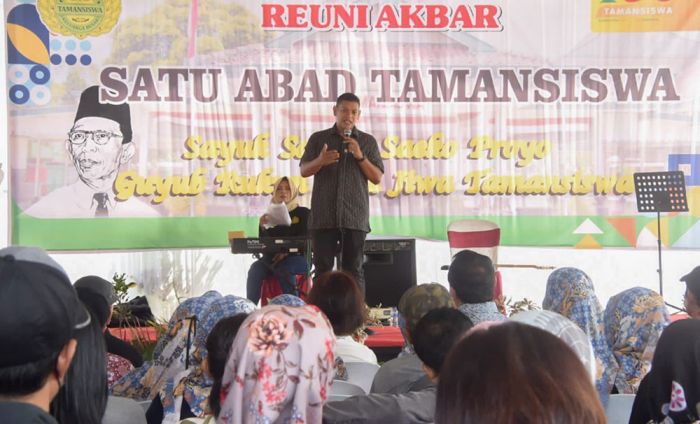 Satu Abad Taman Siswa, Wali Kota Kediri Ingatkan Semboyan Ki Hajar Dewantara Satu Abad Taman Siswa, Wali Kota Kediri Ingatkan Semboyan Ki Hajar Dewantara