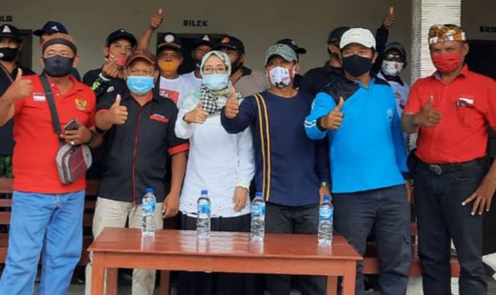 Ribuan Warga Desa Satak Deklarasikan Dukung Dhito-Dewi Ribuan Warga Desa Satak Deklarasikan Dukung Dhito-Dewi