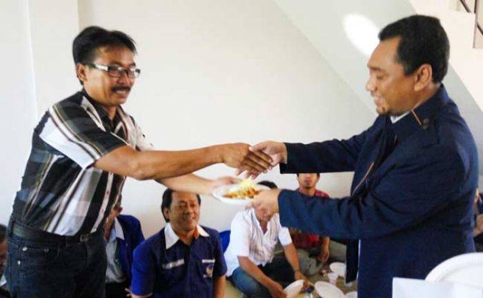 NasDem Sidoarjo Fungsikan Kantornya untuk Rumah Aspirasi Warga NasDem Sidoarjo Fungsikan Kantornya untuk Rumah Aspirasi Warga