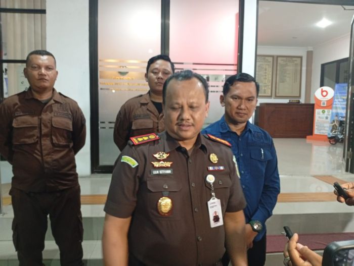 Kejari Kota Probolinggo Tetapkan Dua Kontraktor Tersangka Korupsi Proyek Lampu Hias RTH