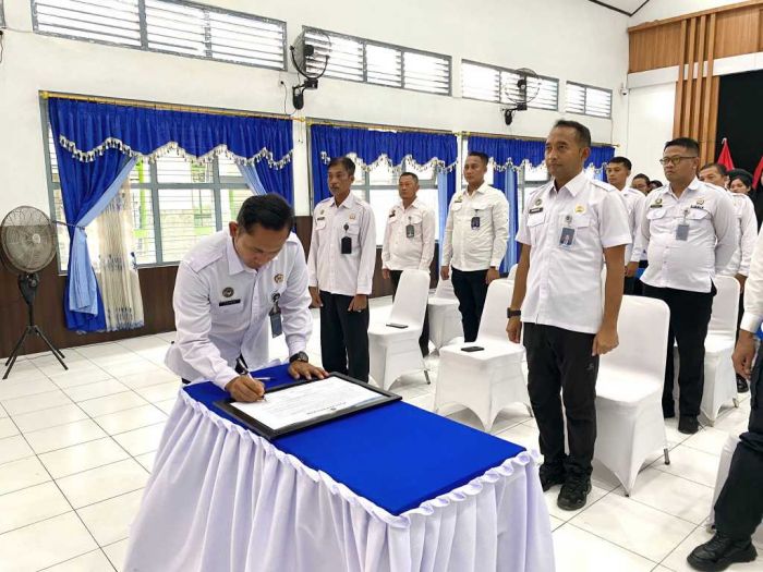 Lapas Tuban Ikuti Penandatangan Komitmen Pemasyarakatan Bebas Narkoba Lapas Tuban Ikuti Penandatangan Komitmen Pemasyarakatan Bebas Narkoba