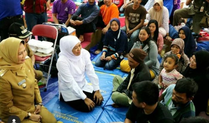 Kunjungi Korban Angin Kencang, Gubernur Khofifah: Wisata Kota Batu Tetap Aman Kunjungi Korban Angin Kencang, Gubernur Khofifah: Wisata Kota Batu Tetap Aman