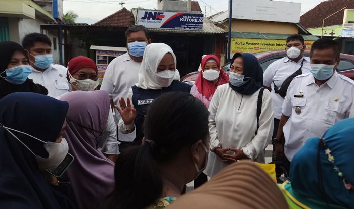 Pasar Murah Disperindag Mojokerto Disambut Antusias Warga