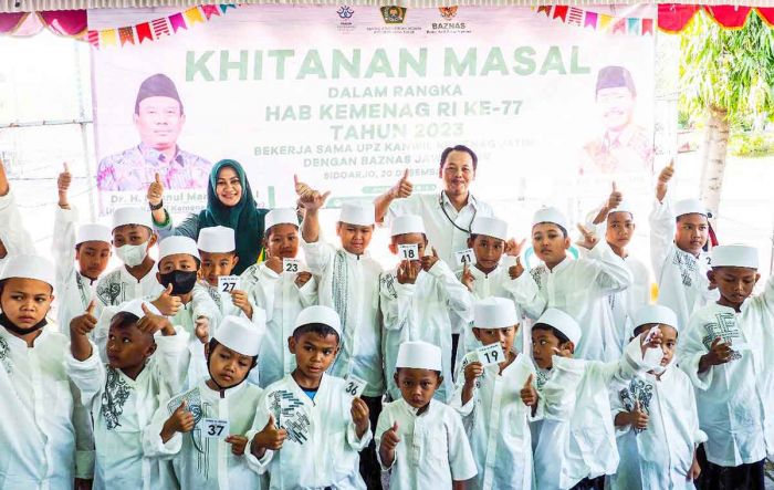 Sambut HAB ke-77, Baznas Jatim Bersama UPZ Kanwil Kemenag Jatim Gelar Khitanan Massal Sambut HAB ke-77, Baznas Jatim Bersama UPZ Kanwil Kemenag Jatim Gelar Khitanan Massal
