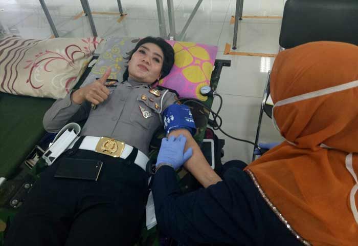 Bantu Penuhi Stok Darah PMI, Satlantas Polres Pasuruan Gelar Donor Darah Bantu Penuhi Stok Darah PMI, Satlantas Polres Pasuruan Gelar Donor Darah