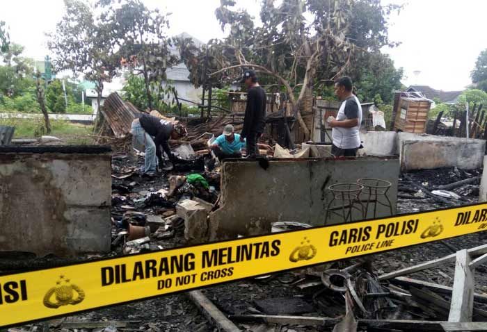 Warung Nasi di Perum Magersari Terbakar, Satu Tewas Warung Nasi di Perum Magersari Terbakar, Satu Tewas