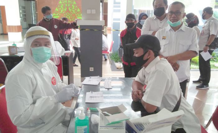 Sempat Konfirm Positif Covid-19, ASN Bagian Kesra Pemkot Batu Dinyatakan Sembuh Sempat Konfirm Positif Covid-19, ASN Bagian Kesra Pemkot Batu Dinyatakan Sembuh