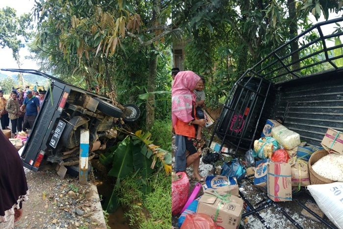 Mau Hadiri Hajatan Manten, Pick Up dan Belasan Penumpang Masuk Parit