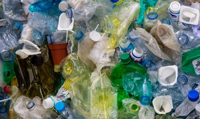 Pikiran Kreatif Anda, Bisa Memberi Kehidupan Baru Pada Sampah Plastik