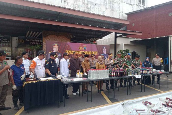 Operasi Pekat Semeru 2023, Polres Mojokerto Kota Amankan Ratusan Miras dan Narkoba