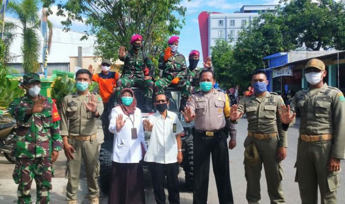 Sinergitas TNI-Polri Bersama Instansi Terkait, Lanjutkan Penyemprotan di Kota dan Tanggulangin