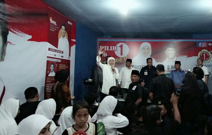 Khofifah Minta Relawan Menyisir dan Menyeser Seluruh Pemilih di Jatim Khofifah Minta Relawan Menyisir dan Menyeser Seluruh Pemilih di Jatim