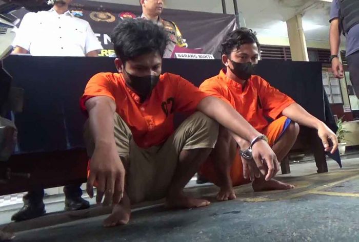 Dua Pelaku Penjambretan Kalung Emas di Balongsari Surabaya Ditangkap Polisi Dua Pelaku Penjambretan Kalung Emas di Balongsari Surabaya Ditangkap Polisi