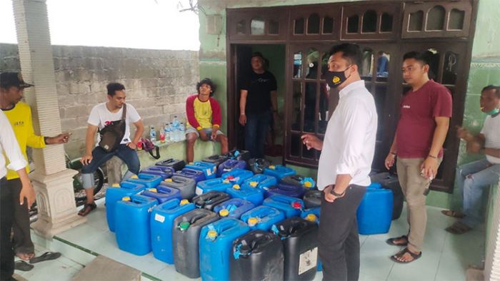 Gerebek Tempat Pijat, Polres Kediri Kota Amankan Ribuan Liter Miras Gerebek Tempat Pijat, Polres Kediri Kota Amankan Ribuan Liter Miras