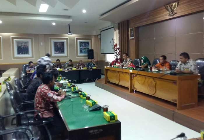 Kenaikan Tunjangan Perangkat Desa Harus Dibarengi Peningkatan Kinerja Kenaikan Tunjangan Perangkat Desa Harus Dibarengi Peningkatan Kinerja