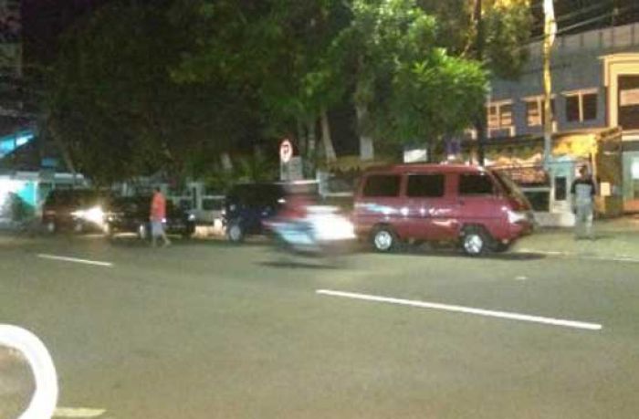 Dishub Pacitan Tak Berwenang Tindak Kendaraan Parkir Sembarangan Dishub Pacitan Tak Berwenang Tindak Kendaraan Parkir Sembarangan