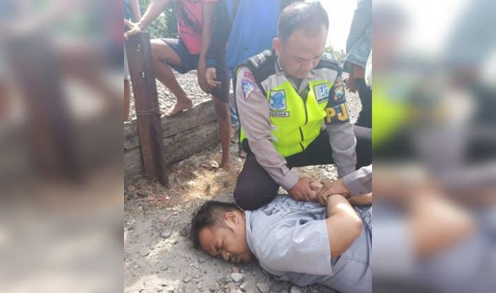 Pelaku yang Bawa Kabur Mobil Kekasihnya Tertangkap Berkat Laporan Warga di Radio