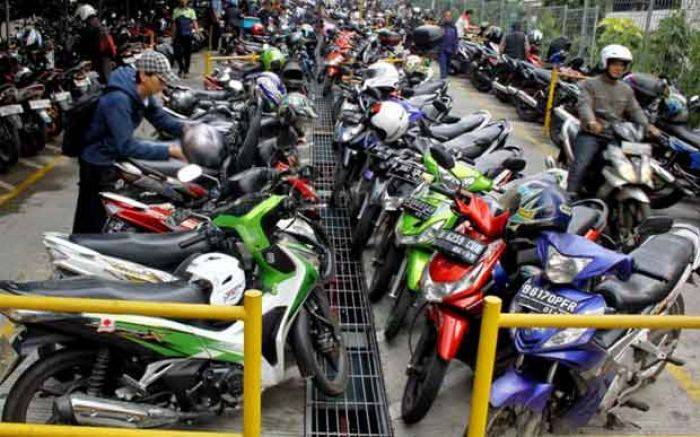 Tarif Parkir Liar Naik, Warga Bisa Tolak Tarif Parkir Liar Naik, Warga Bisa Tolak