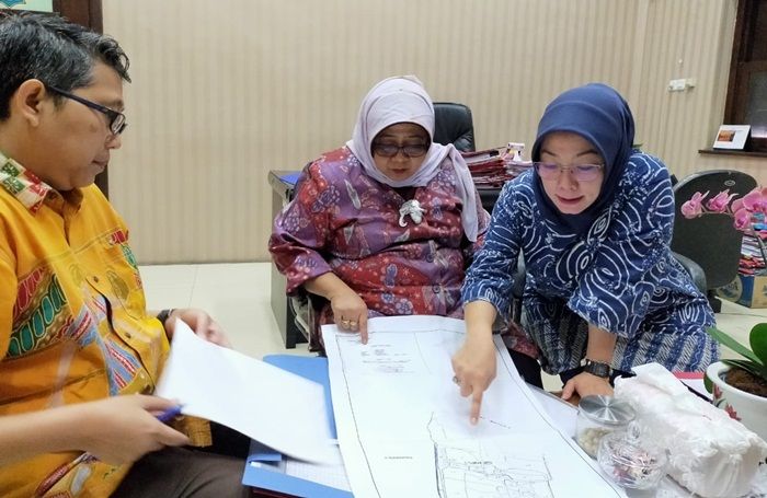 Jalan Tambak Wedi Baru yang Ditembok Warga Dipastikan Aset Pemkot Surabaya Jalan Tambak Wedi Baru yang Ditembok Warga Dipastikan Aset Pemkot Surabaya