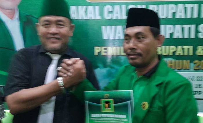 Puluhan Nelayan Panarukan Antar Supriyono Daftar Bacalon Bupati Situbondo Lewat PPP Puluhan Nelayan Panarukan Antar Supriyono Daftar Bacalon Bupati Situbondo Lewat PPP