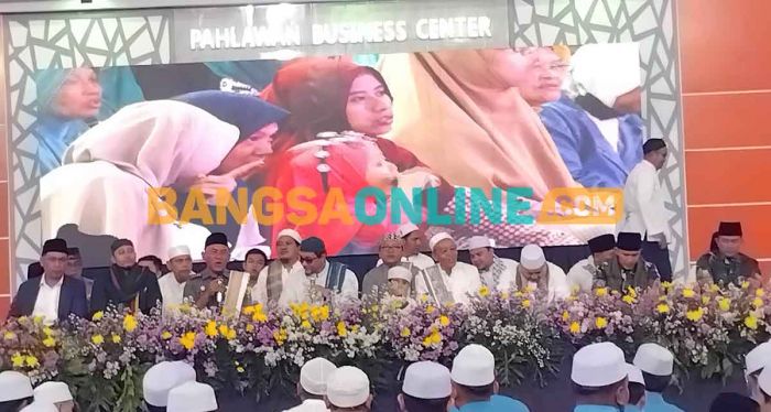 Rayakan HUT ke-60, Korem 081/DSJ Gelar Sholawatan Rayakan HUT ke-60, Korem 081/DSJ Gelar Sholawatan