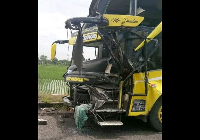 Bus Rombongan ASN BPBD Blitar Kecelakaan di Jalan Tol Ngawi Bus Rombongan ASN BPBD Blitar Kecelakaan di Jalan Tol Ngawi