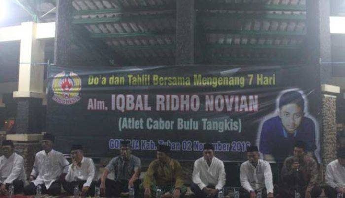 Insiden Meninggalnya Atlet Bulu Tangkis di Ajang Porkab Tuban, Bupati: Segera Evaluasi! Insiden Meninggalnya Atlet Bulu Tangkis di Ajang Porkab Tuban, Bupati: Segera Evaluasi!