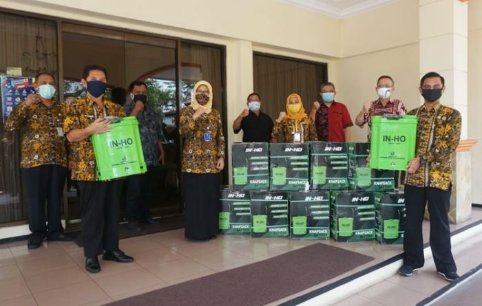 ​Bamag Kota Mojokerto Serahkan Alat Penyemprot Disinfektan pada Pemkot