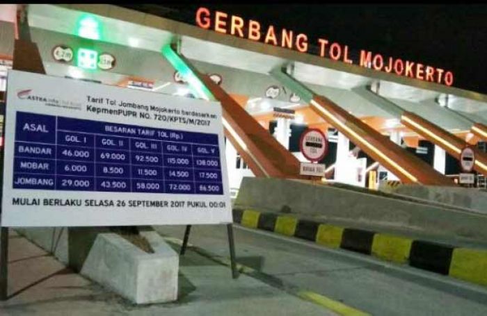 Tarif Tol Tak Kunjung Turun, Gubernur Soekarwo Sesalkan Kebijakan Pemerintah Tarif Tol Tak Kunjung Turun, Gubernur Soekarwo Sesalkan Kebijakan Pemerintah