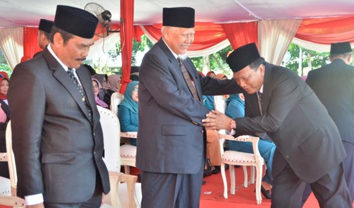 Terakhir Kalinya, Bupati Sambari Pimpin Upacara HUT Pemkab Gresik Terakhir Kalinya, Bupati Sambari Pimpin Upacara HUT Pemkab Gresik