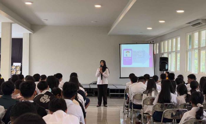 Polisi di Sidoarjo Edukasi Bahaya Perundungan ke Pelajar Polisi di Sidoarjo Edukasi Bahaya Perundungan ke Pelajar