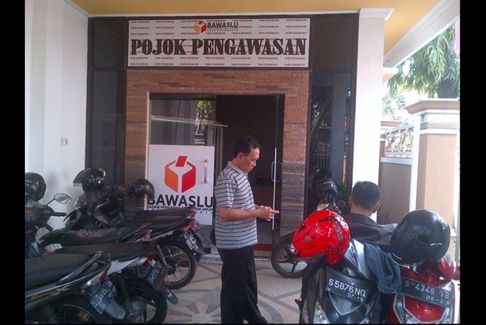 Janji Beri Ambulans, Ketua Tim Sukses Ning Ita-Cak Rizal Dipanggil Panwaslu Mojokerto Janji Beri Ambulans, Ketua Tim Sukses Ning Ita-Cak Rizal Dipanggil Panwaslu Mojokerto