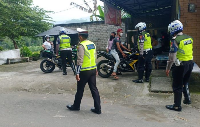 Razia Knalpot Brong, Polres Kediri Amankan 53 Motor Razia Knalpot Brong, Polres Kediri Amankan 53 Motor