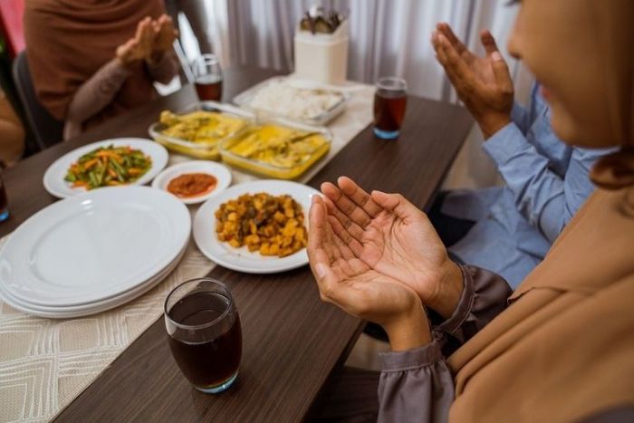 5 Makanan Sumber Energi untuk Puasa, Cocok Dikonsumsi Saat Sahur 5 Makanan Sumber Energi untuk Puasa, Cocok Dikonsumsi Saat Sahur