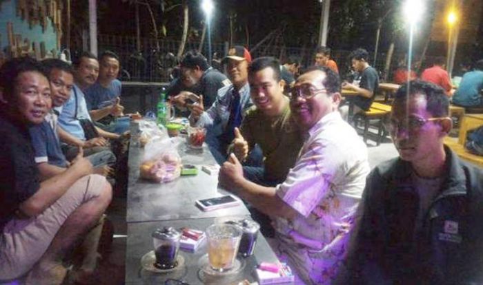 Nadir Terus Galang Dukungan ke Kalangan Milenial dan Tua Jelang Pilbup Gresik 2020 Nadir Terus Galang Dukungan ke Kalangan Milenial dan Tua Jelang Pilbup Gresik 2020