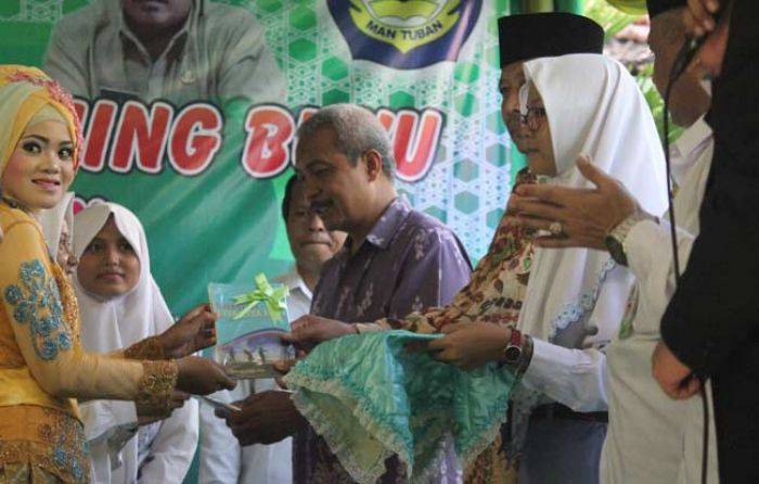 Dihadiri Kakanwil Kemenag Jatim, MAN Tuban Lauching Buku Karya Siswa Dihadiri Kakanwil Kemenag Jatim, MAN Tuban Lauching Buku Karya Siswa
