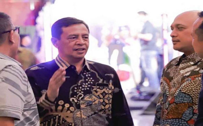 Hadiri Kenal Pamit Kapolda Jatim, Pj Bupati Pamekasan Siap Bersinergi dengan Kepolisian Hadiri Kenal Pamit Kapolda Jatim, Pj Bupati Pamekasan Siap Bersinergi dengan Kepolisian