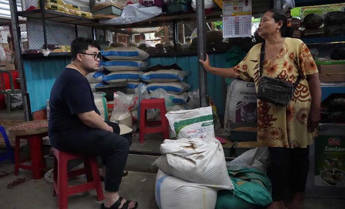 Tekan Laju Inflasi Jelang Idul Fitri, Pemkab Kediri Gencarkan Operasi Pasar Murah Tekan Laju Inflasi Jelang Idul Fitri, Pemkab Kediri Gencarkan Operasi Pasar Murah