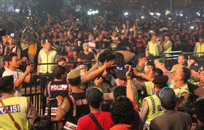Konser Grup Band Wali di Tuban Kisruh, 9 Orang Diamankan Konser Grup Band Wali di Tuban Kisruh, 9 Orang Diamankan