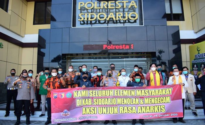 Deklarasi, FKUB Sidoarjo Kecam Unjuk Rasa Berujung Anarkis Deklarasi, FKUB Sidoarjo Kecam Unjuk Rasa Berujung Anarkis