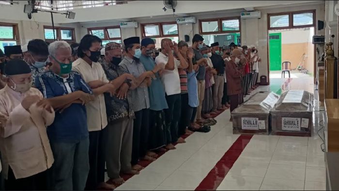 Dua Korban Sriwijaya Air Asal Pare Kediri Dimakamkan di TPU Desa Tulungrejo