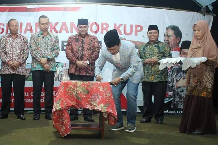 Bupati Pamekasan Badrut Tamam dan Achsanul Qosasih Resmikan Kantor KUP Pojur