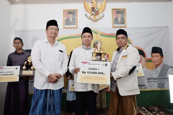 ​Santri Ponpes Al Hikam Juarai Lomba Kitab Kuning Tingkat Jatim